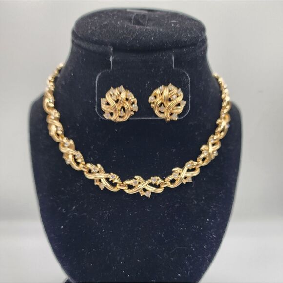 TRIFARICROWNGOLDTONE AND RHINESTONE NECKLACE & EARRINGS SET